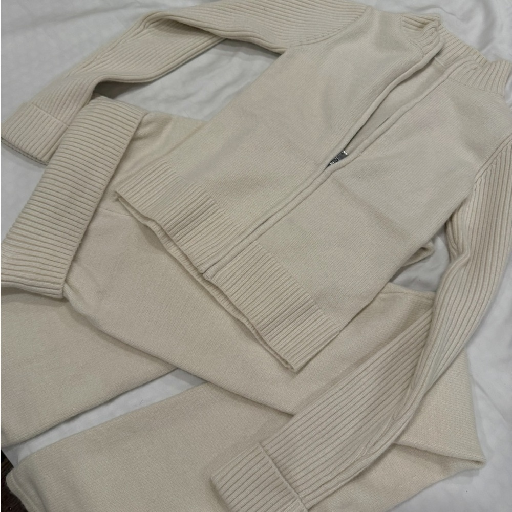 Cream Ribbed Knit Set - Picture 3 of 5